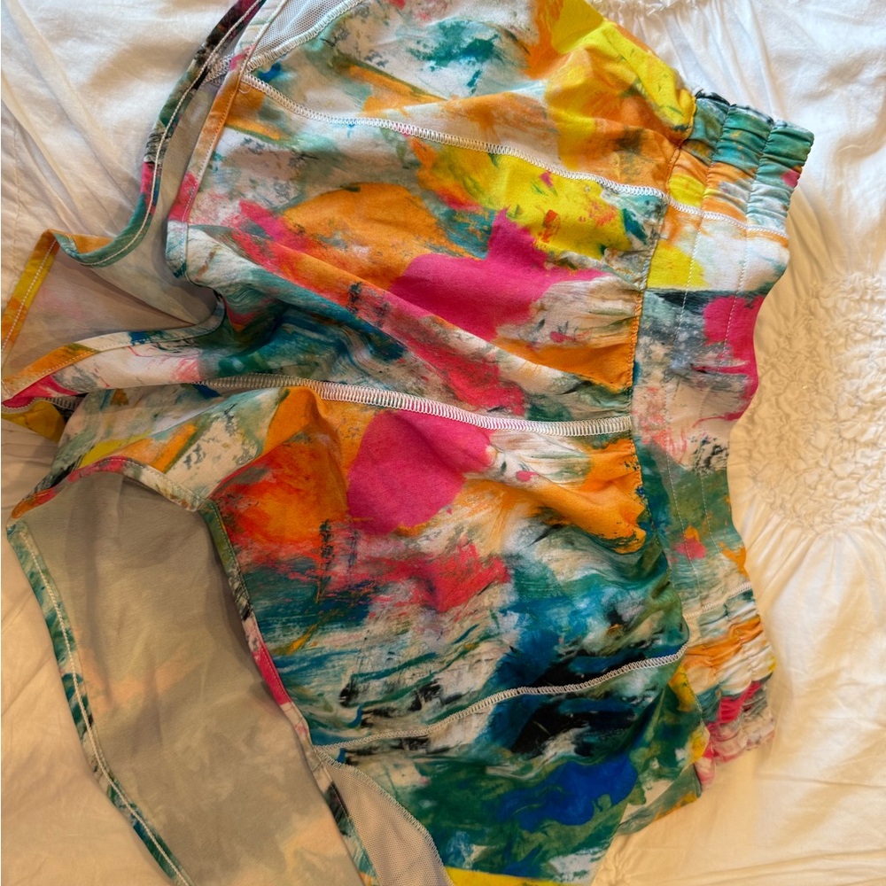 Lululemon multicolor short
